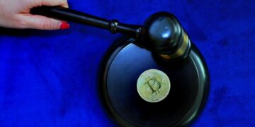 Coinbase Acquires Echo for $375 Million to Expand Crypto Investment Platform